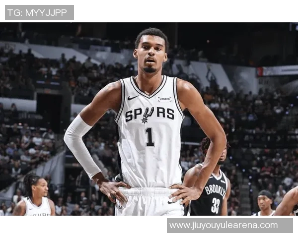 文班亚马亲自揭晓身高秘密光脚状态下竟达七尺四寸 文班亚马亲自揭晓身高秘密光脚状态下竟达七尺四寸